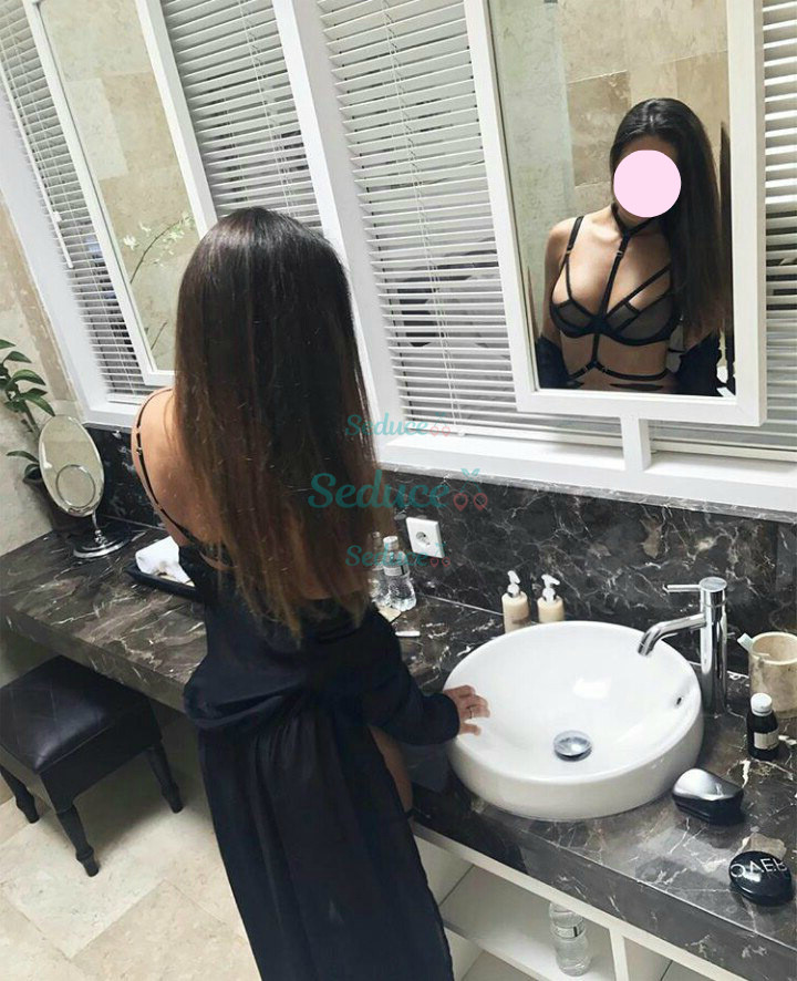 Photo escort girl Bonia: the best escort service