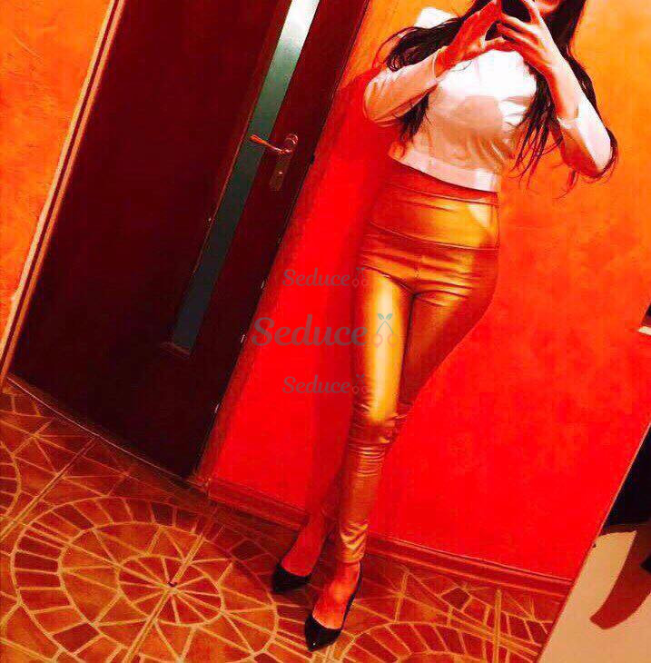 Photo escort girl mariko: the best escort service