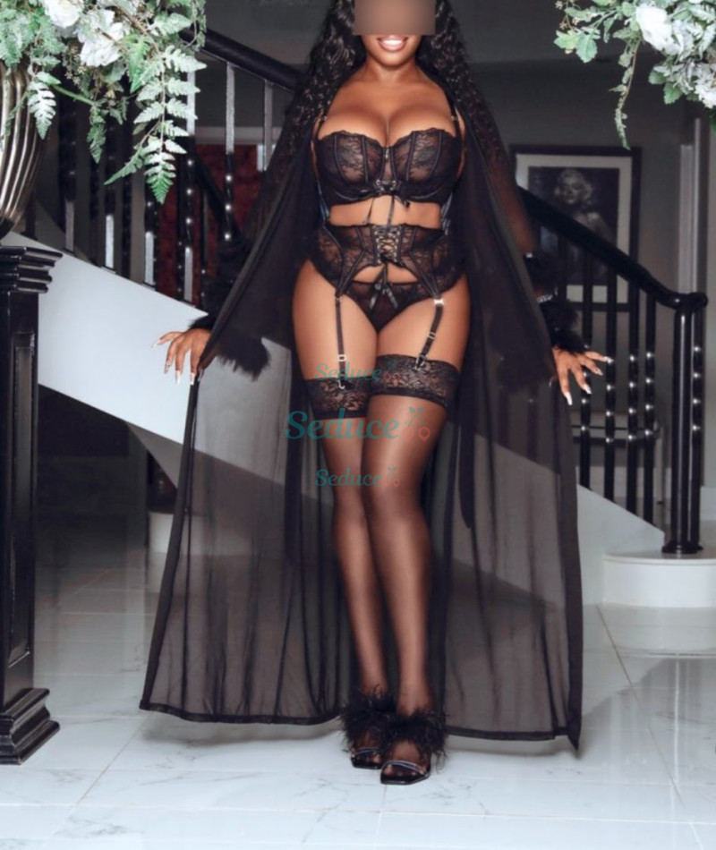 Photo escort girl JASMINE : the best escort service
