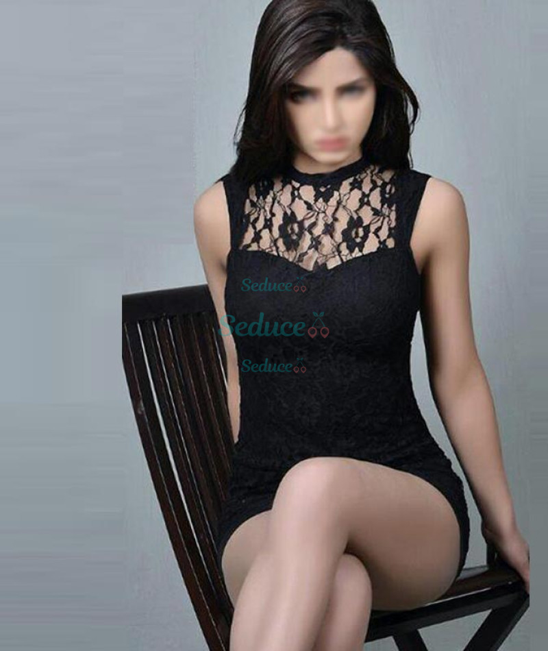 Photo escort girl Model Mehak: the best escort service
