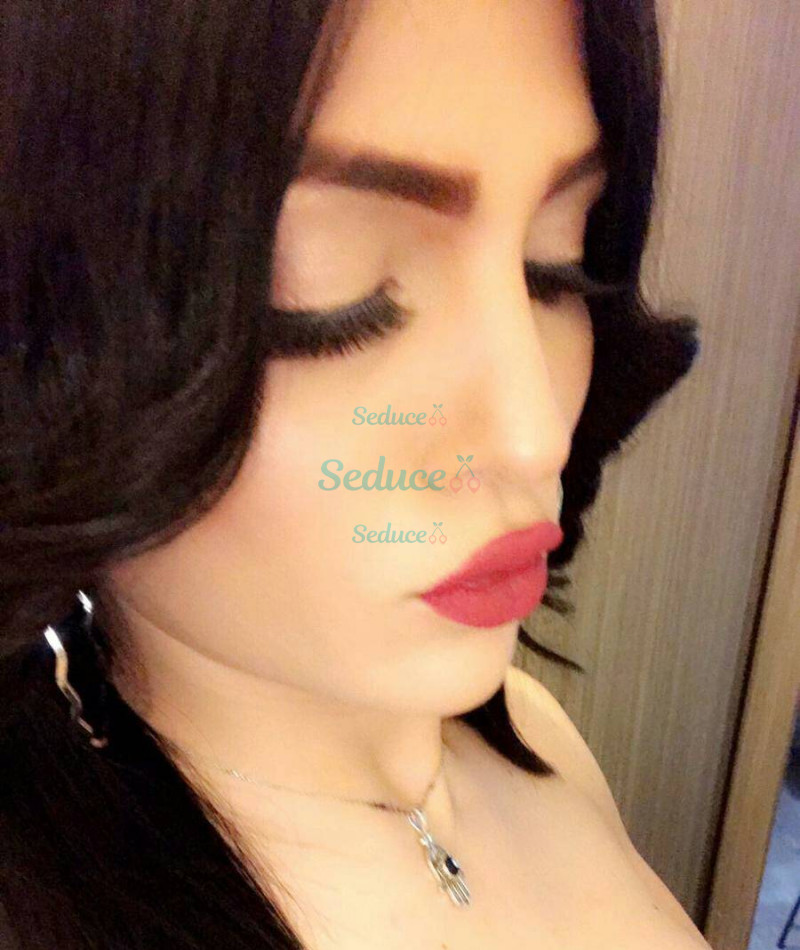 Photo escort girl nessma: the best escort service