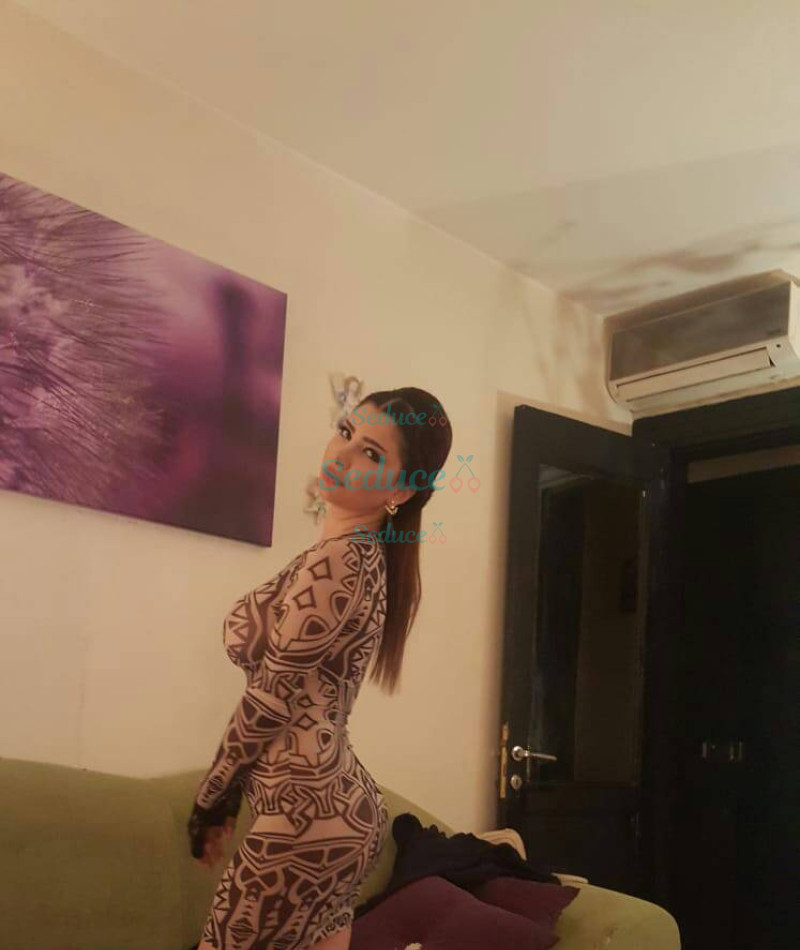 Photo escort girl Yara: the best escort service
