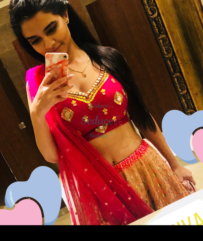 Photo escort girl aaliyaw: the best escort service