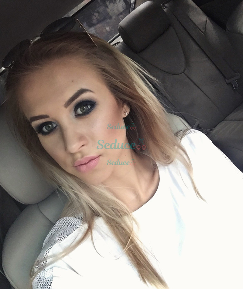Photo escort girl VALERIA: the best escort service