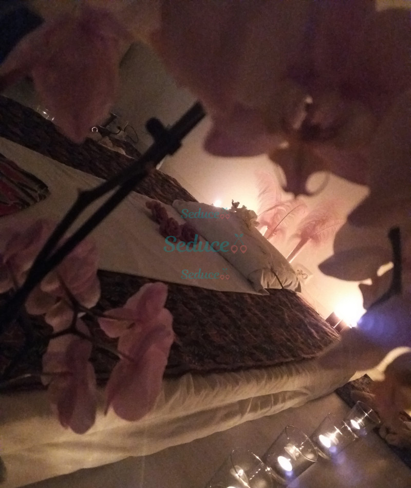 Photo escort girl Double Delight: the best escort service
