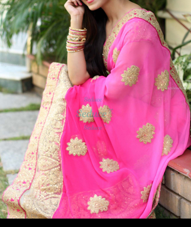 Photo escort girl Neha: the best escort service