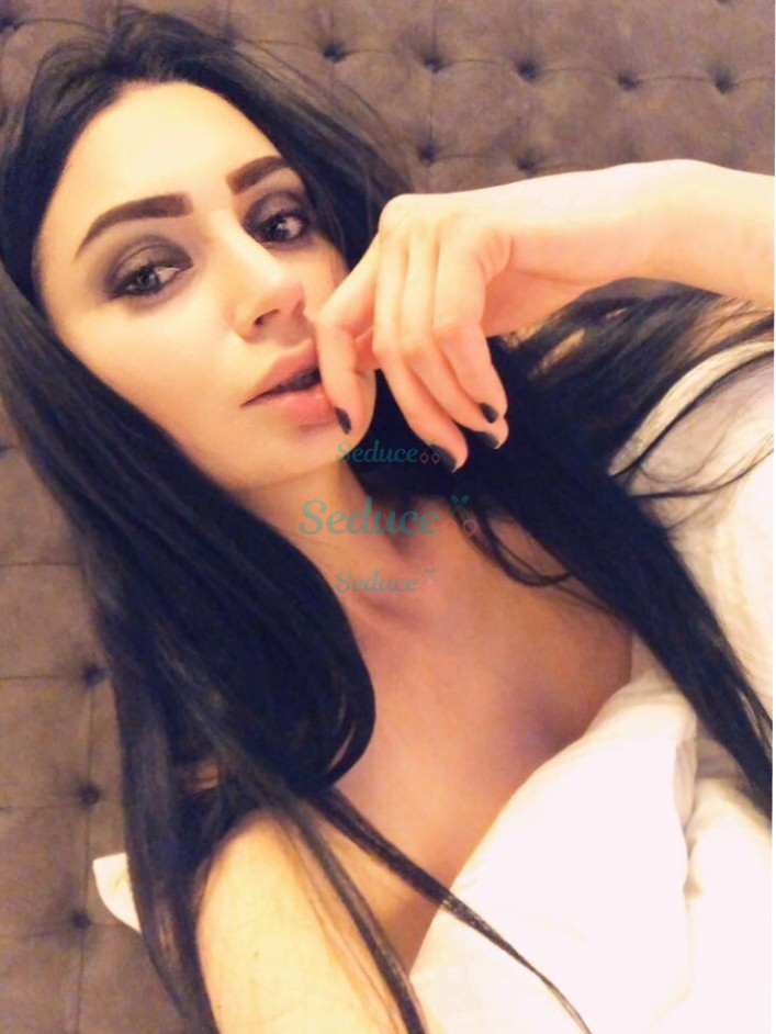 Photo escort girl Kira Lviv: the best escort service
