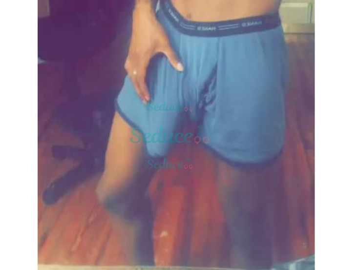 Photo escort girl Collins : the best escort service