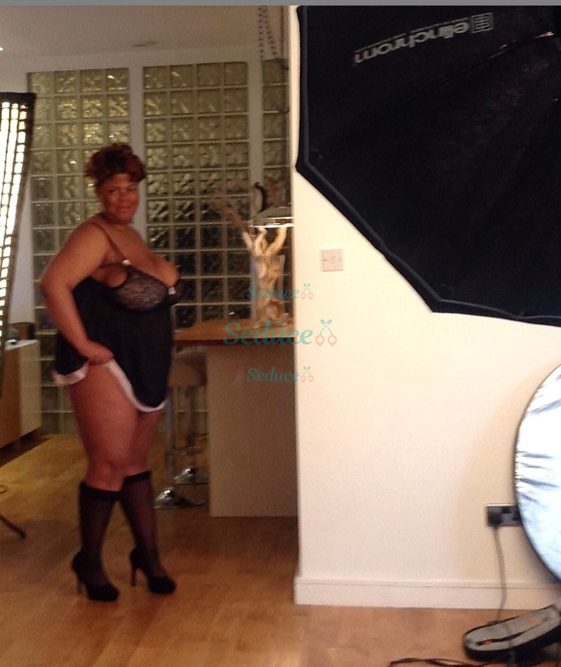 Photo escort girl Tiia Francesca: the best escort service