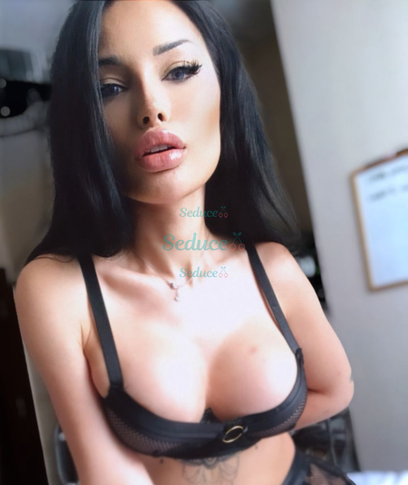 Photo escort girl Ber: the best escort service