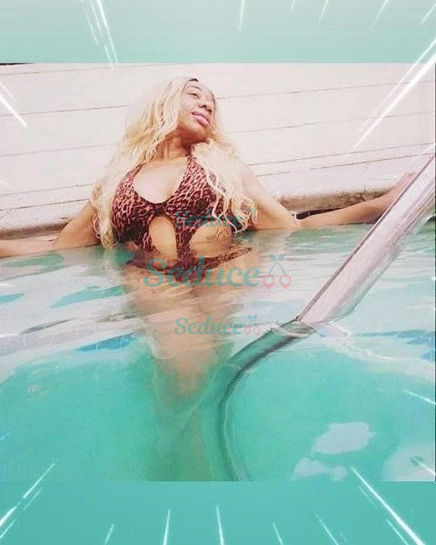 Photo escort girl Amari: the best escort service