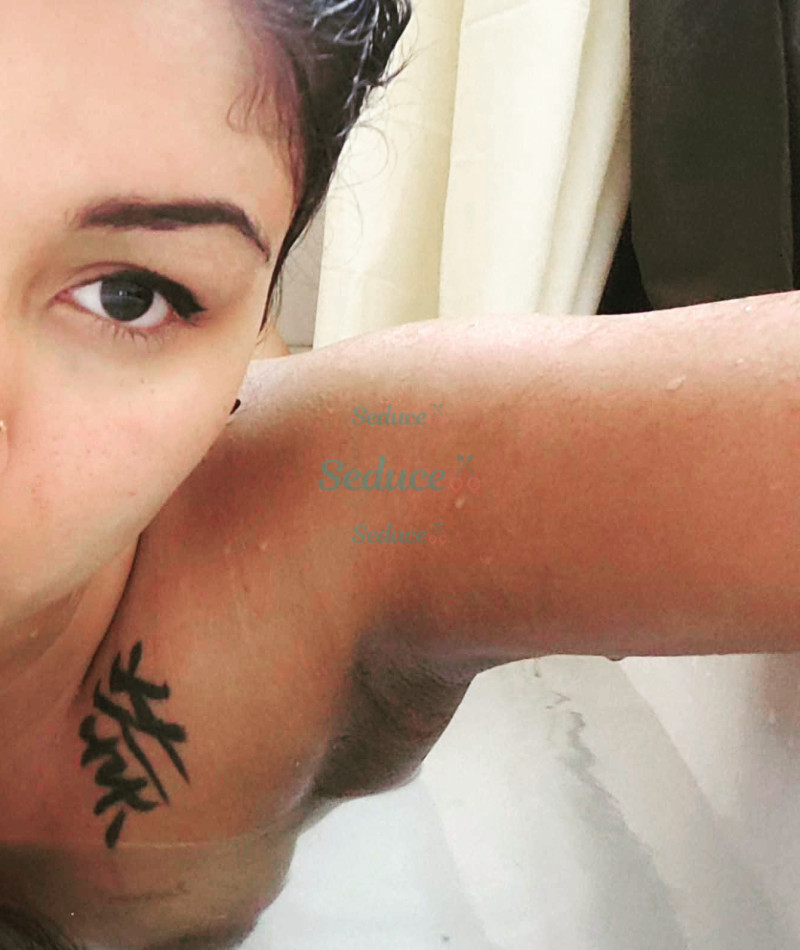 Photo escort girl Vinni: the best escort service
