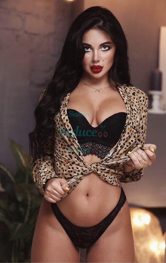 Photo escort girl Roxy: the best escort service