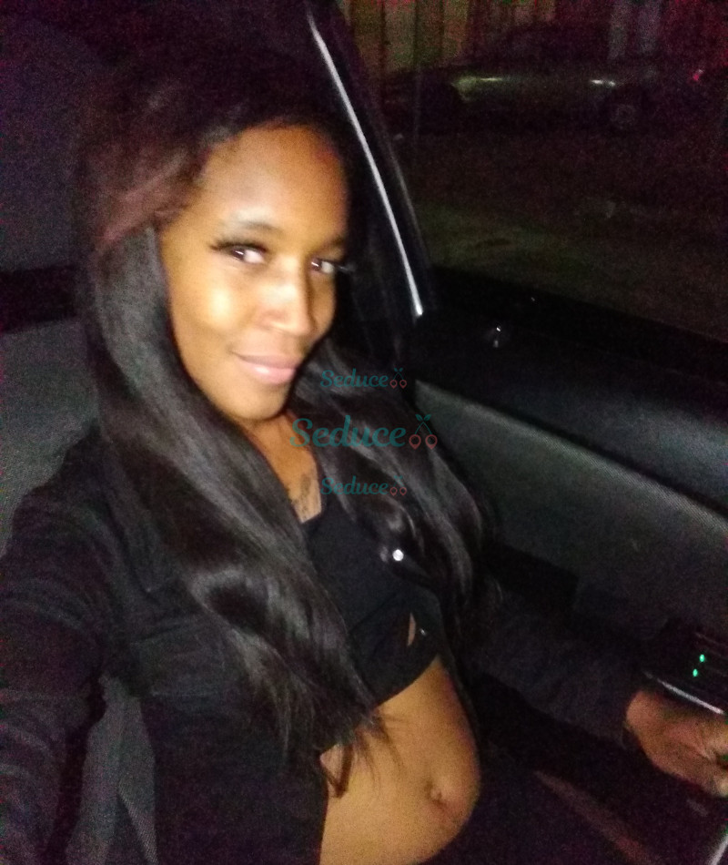 Photo escort girl LadiiMilliee: the best escort service