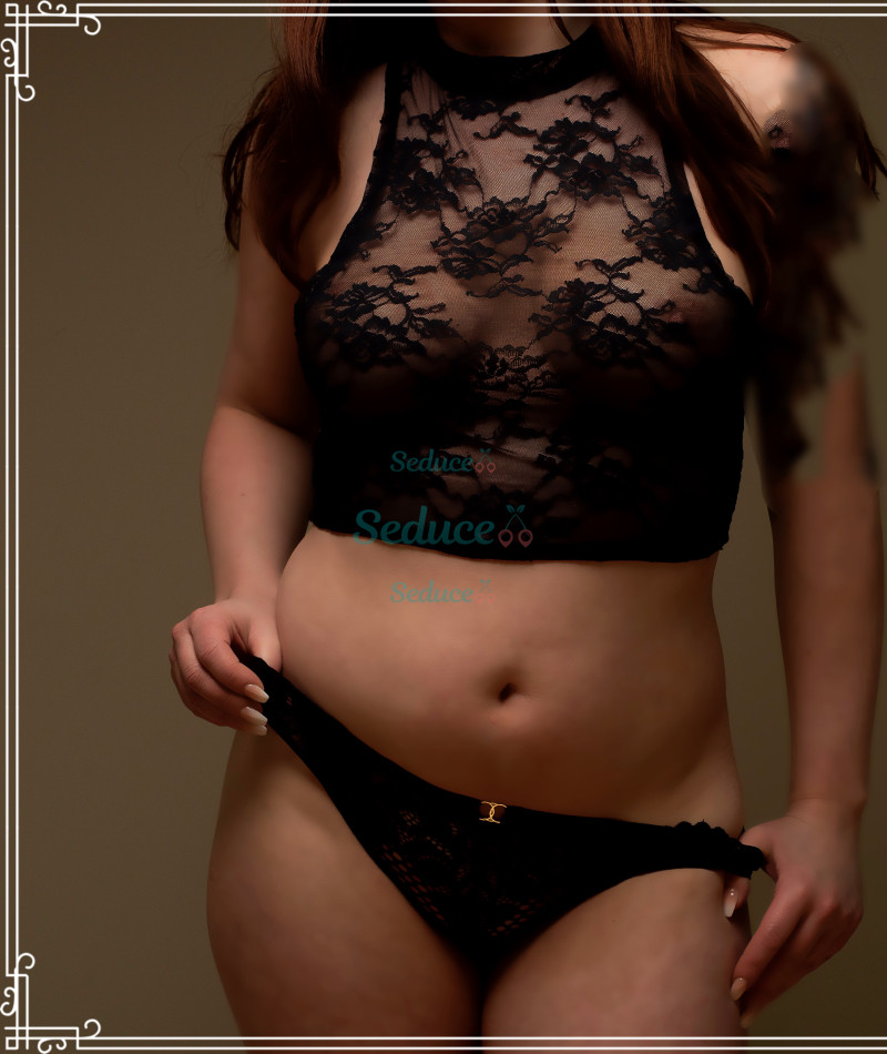 Photo escort girl Ivy Lane: the best escort service