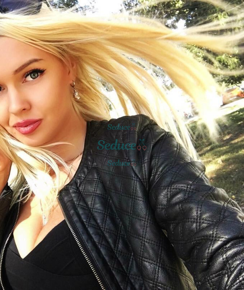 Photo escort girl Annarus: the best escort service