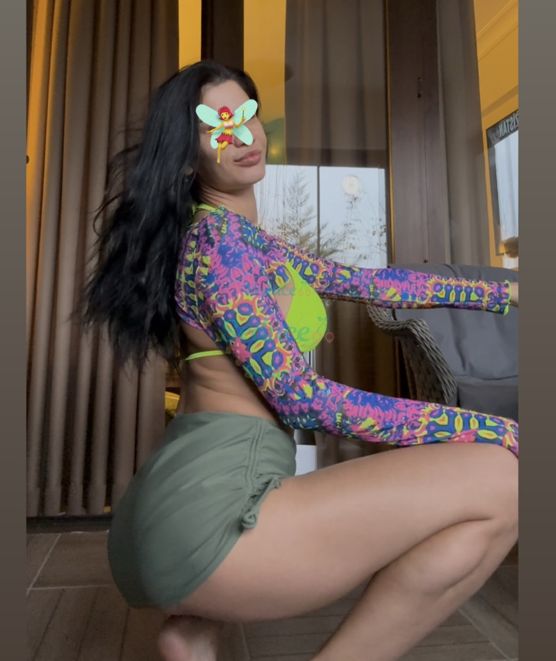 Photo escort girl VIP Laura : the best escort service