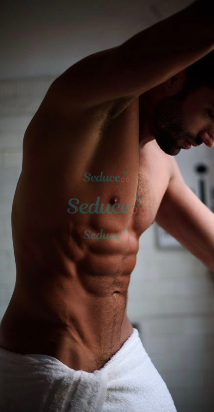 Photo escort girl Leon Faro: the best escort service