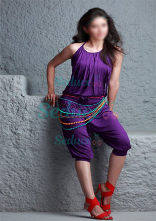 Photo escort girl Simmi Roy: the best escort service