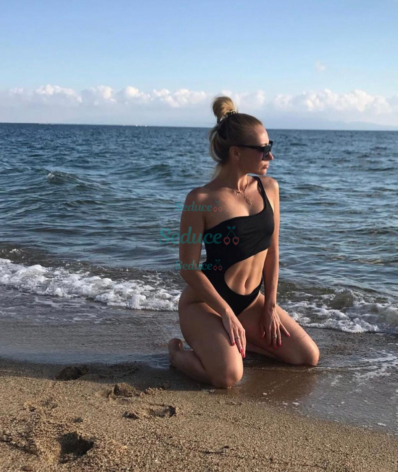 Photo escort girl Helen: the best escort service