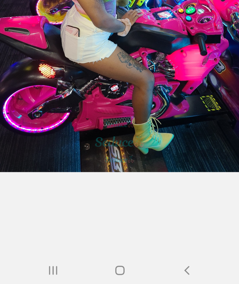 Photo escort girl HarMoney : the best escort service