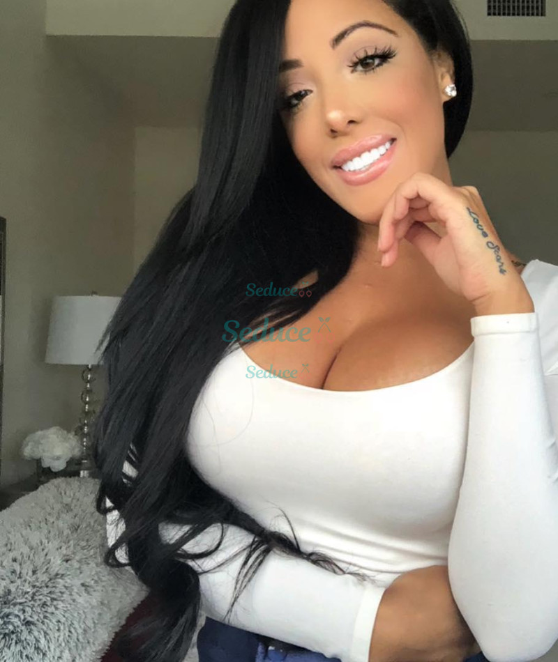 Photo escort girl Linnea0i: the best escort service