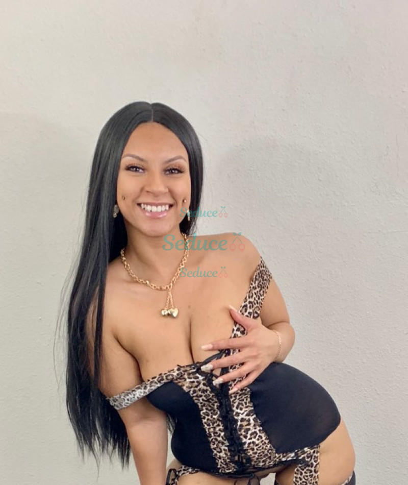 Photo escort girl MeLani Dior: the best escort service