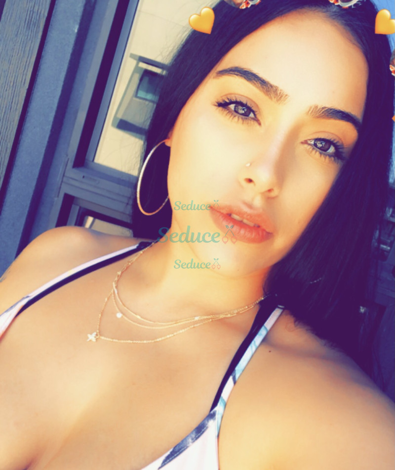 Photo escort girl Molly: the best escort service