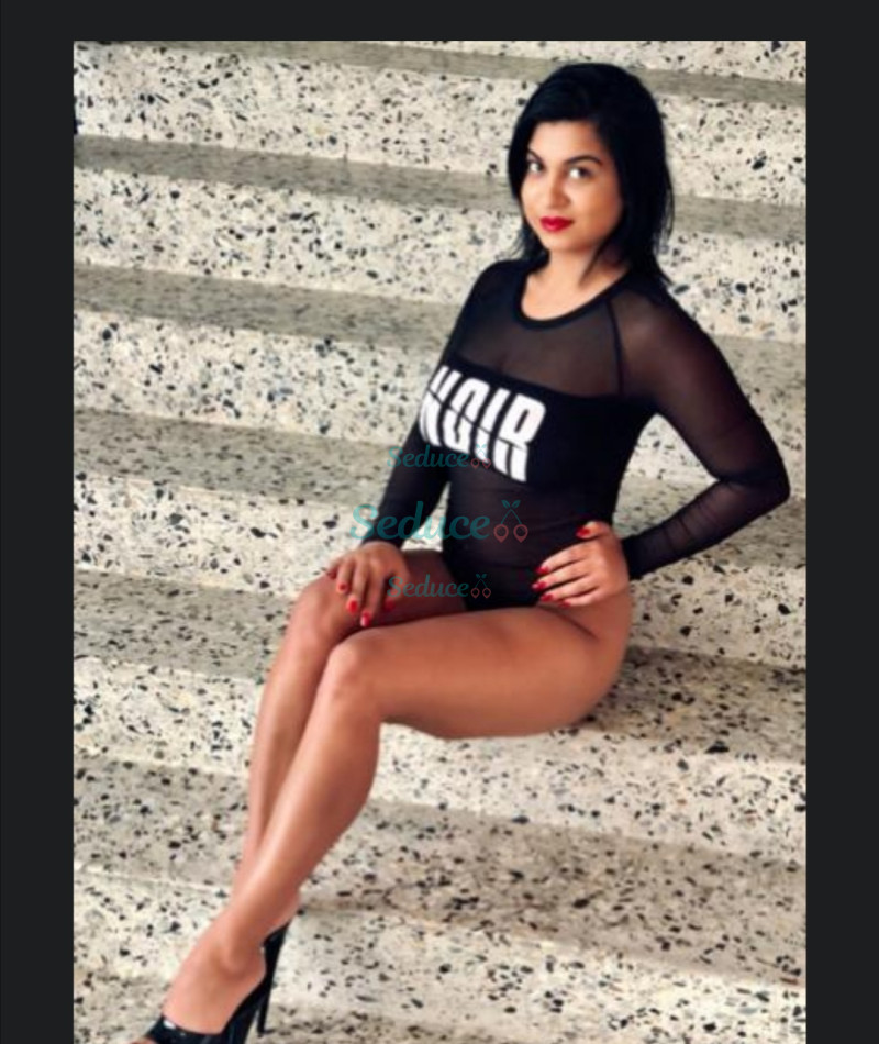 Photo escort girl Lucy: the best escort service