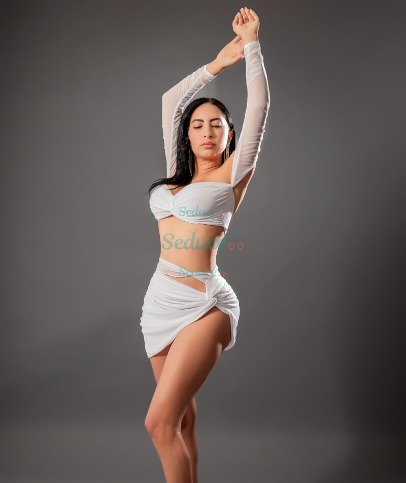 Photo escort girl Mia: the best escort service