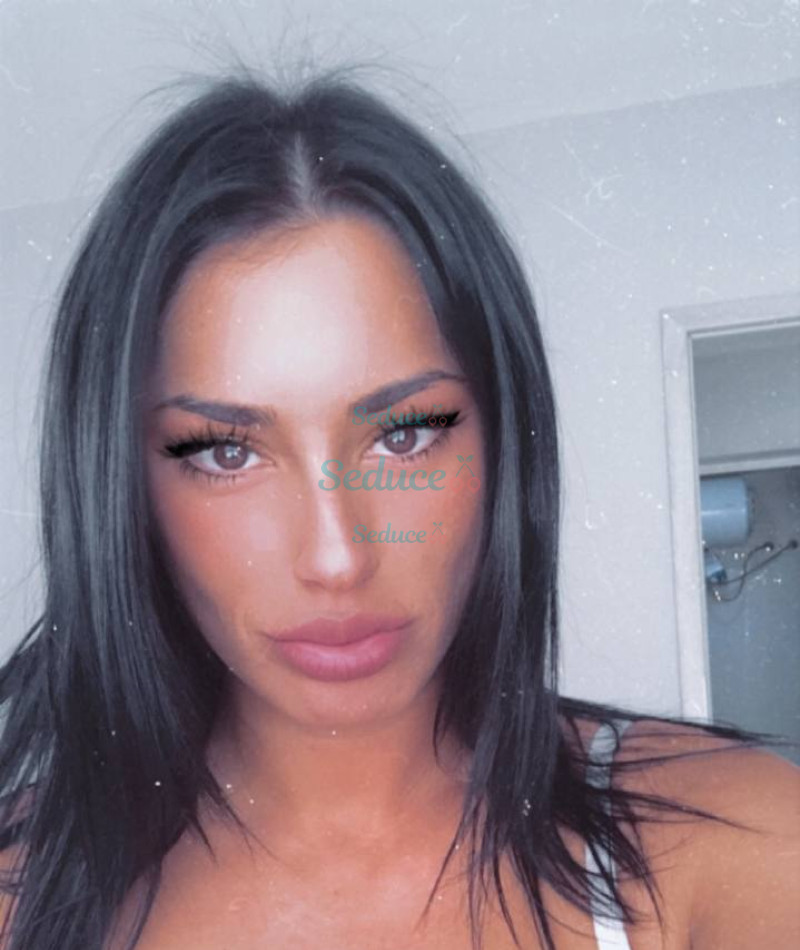 Photo escort girl Zaragold: the best escort service