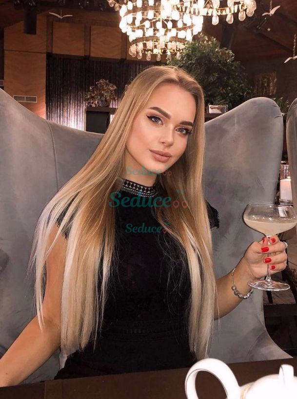 Photo escort girl MADGE: the best escort service