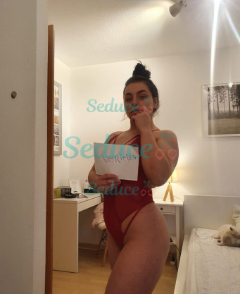 Photo escort girl Betty : the best escort service