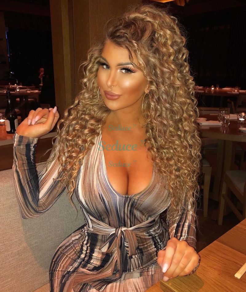 Photo escort girl IRIS: the best escort service