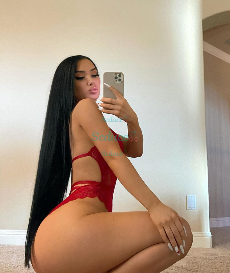 Photo escort girl Louisa : the best escort service