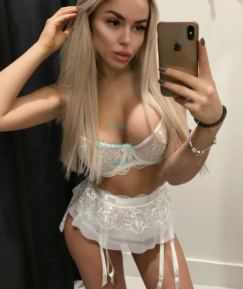 Photo escort girl Alexandra: the best escort service
