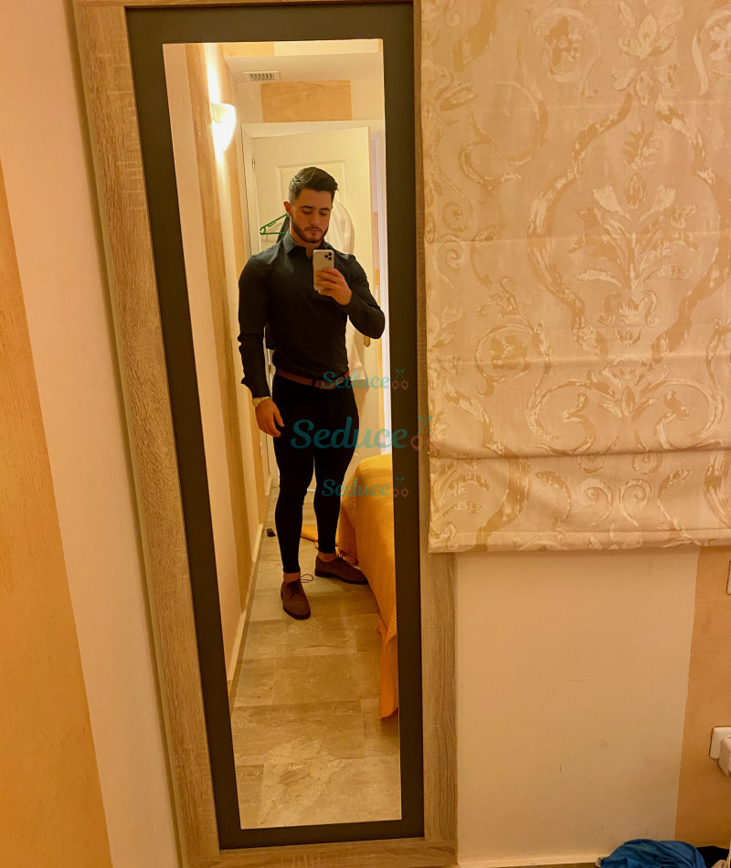 Photo escort girl Patrik: the best escort service