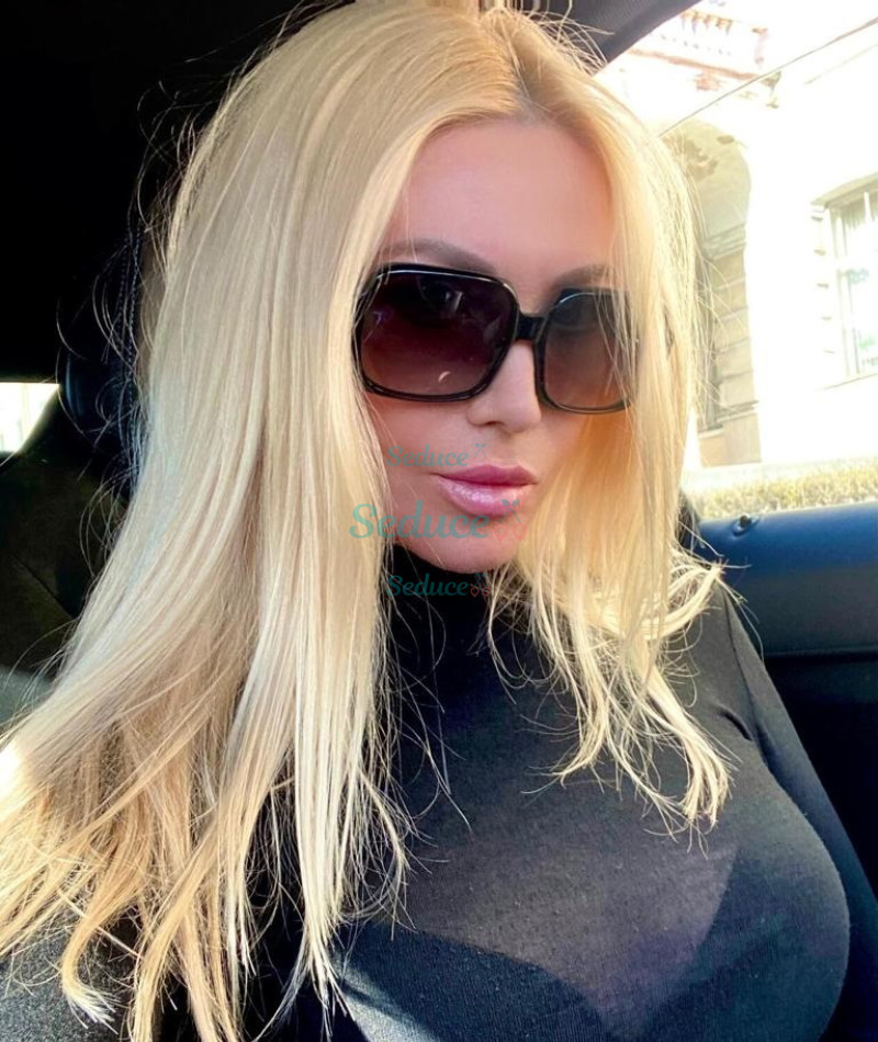 Photo escort girl Milena: the best escort service