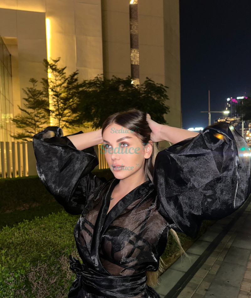Photo escort girl Elizabeth : the best escort service
