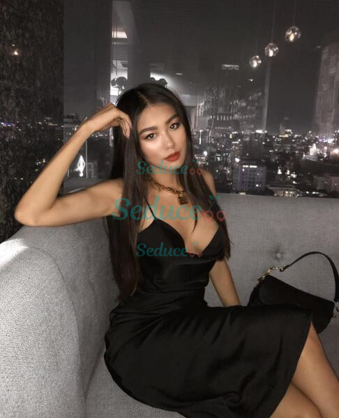Photo escort girl Cassandra: the best escort service