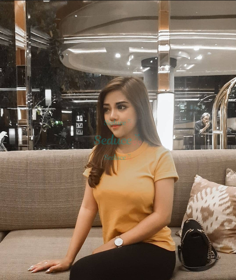 Photo escort girl Anisah: the best escort service