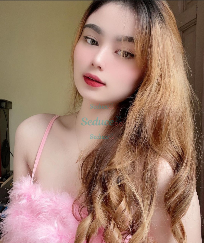 Photo escort girl Rosamie: the best escort service