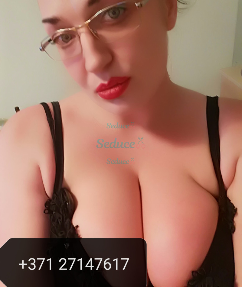 Photo escort girl Radmira : the best escort service