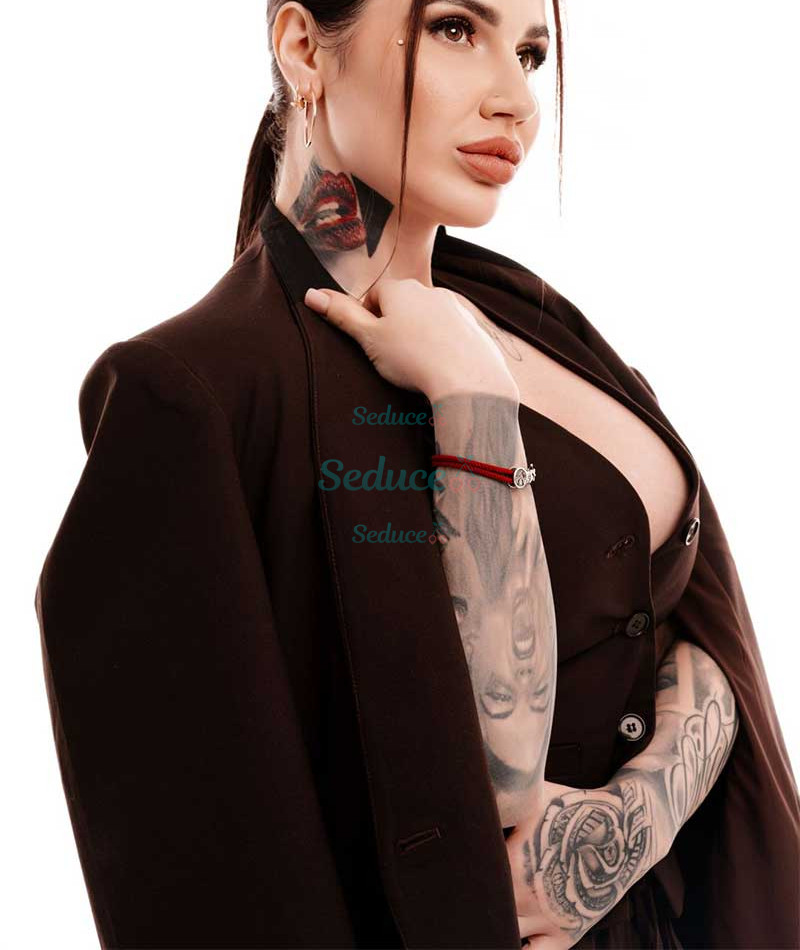 Photo escort girl Nona YA: the best escort service