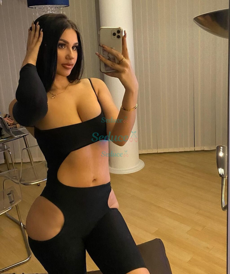 Photo escort girl Lolita: the best escort service