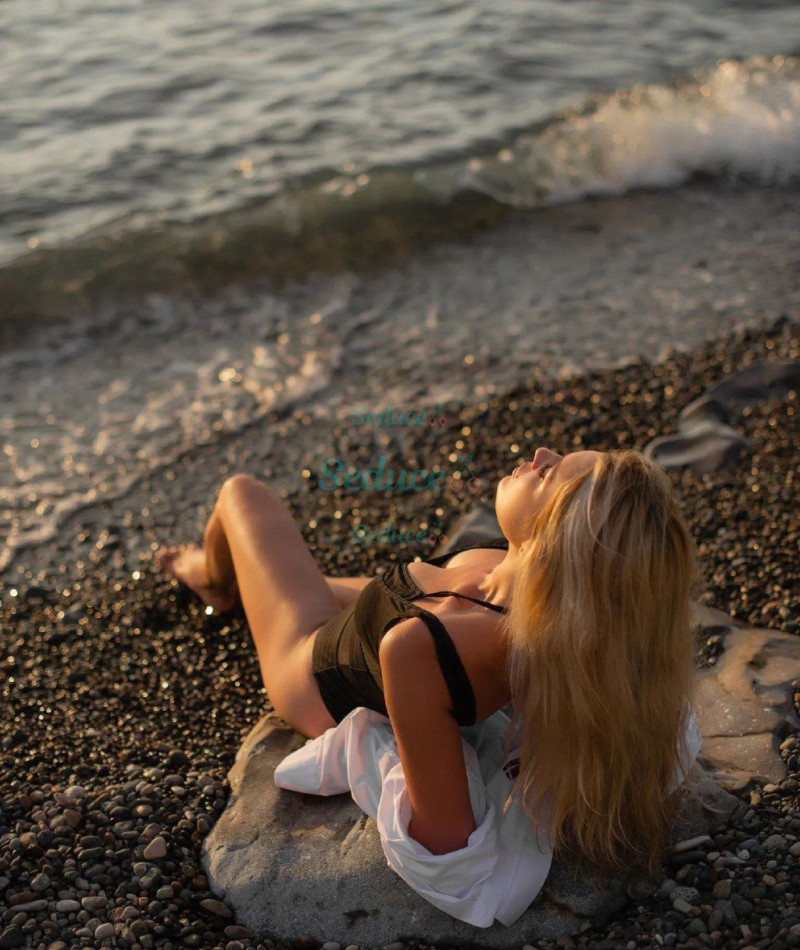 Photo escort girl Lina: the best escort service