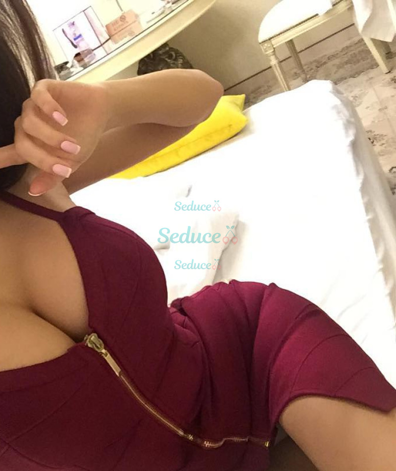 Photo escort girl Julia: the best escort service