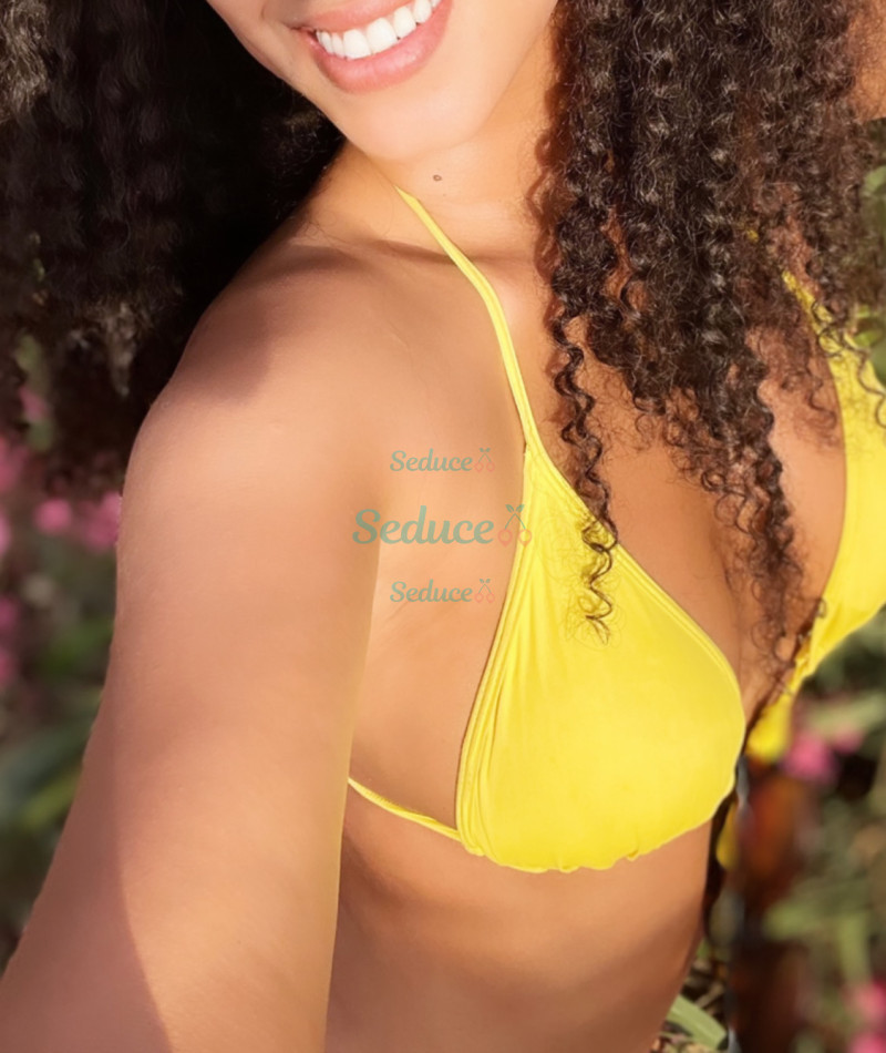 Photo escort girl Lay: the best escort service