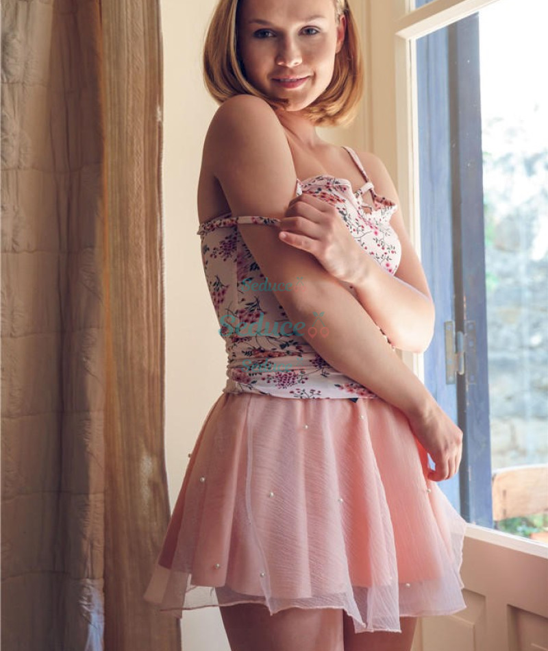 Photo escort girl Kathie: the best escort service