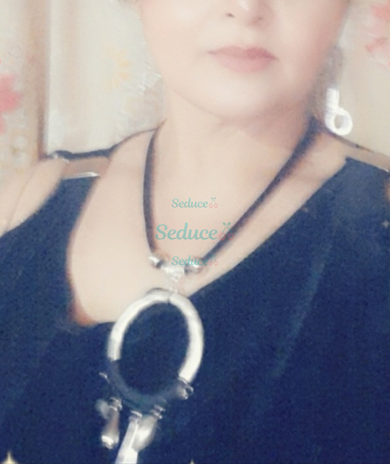 Photo escort girl Zoya mahi: the best escort service